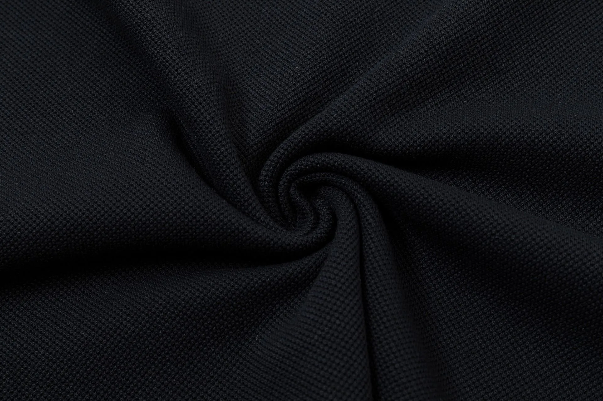 BURBERRYZ POLO Polo ， 。Size ， Size。 Polo ， ， 。 ， 、 （EKD） Burberry 。 – – – Burberry – ：Black White Size：MLXLXXL